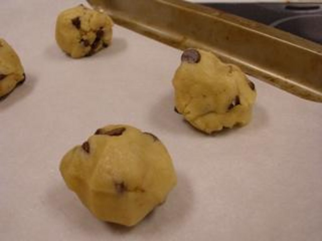 Chocolate_Chip_Cookie_01