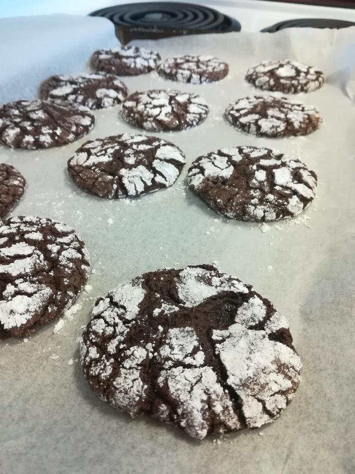 Chocolate_Crinkle_Cookies