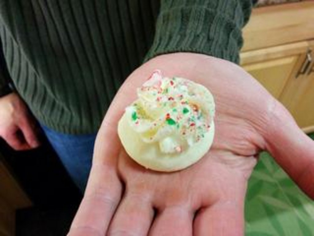 Peppermint_Meltaways_01