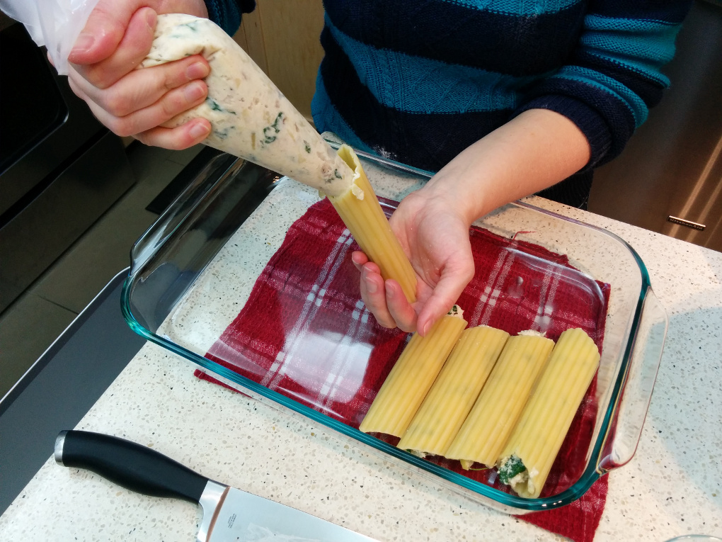 Spinach_Artichoke_Manicotti_02