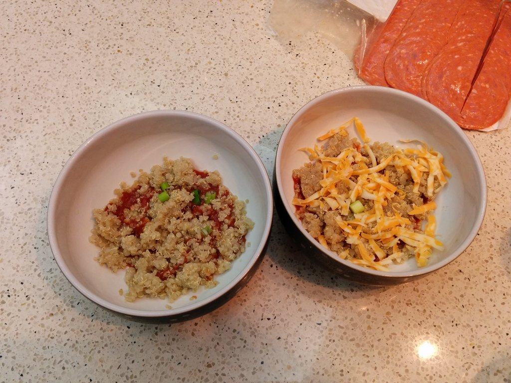 Quinoa_Pizza_Bowls_03