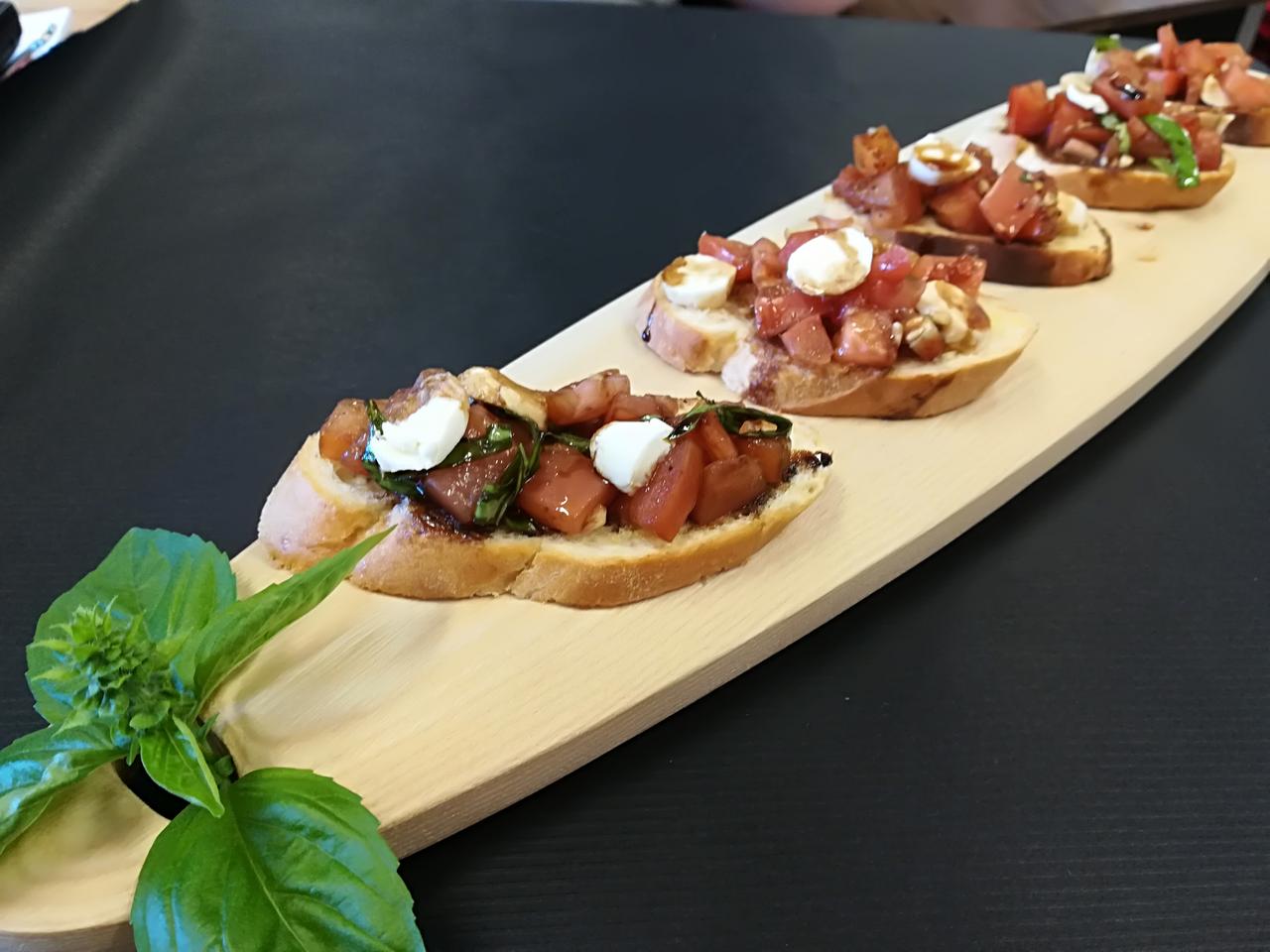 Caprese_Bruschetta_02