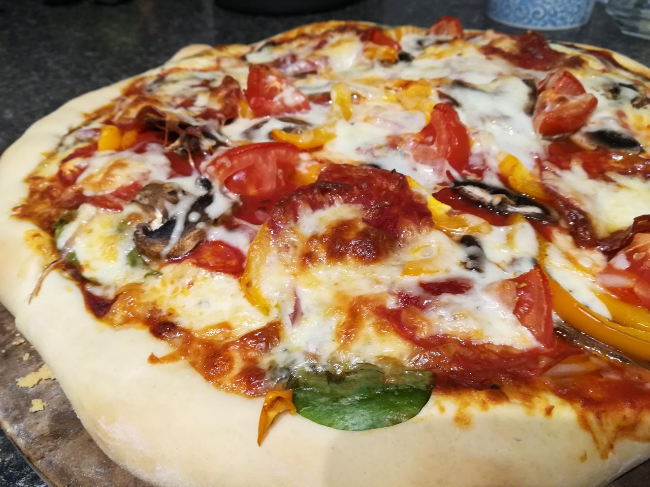 Homemade_Pizza_3